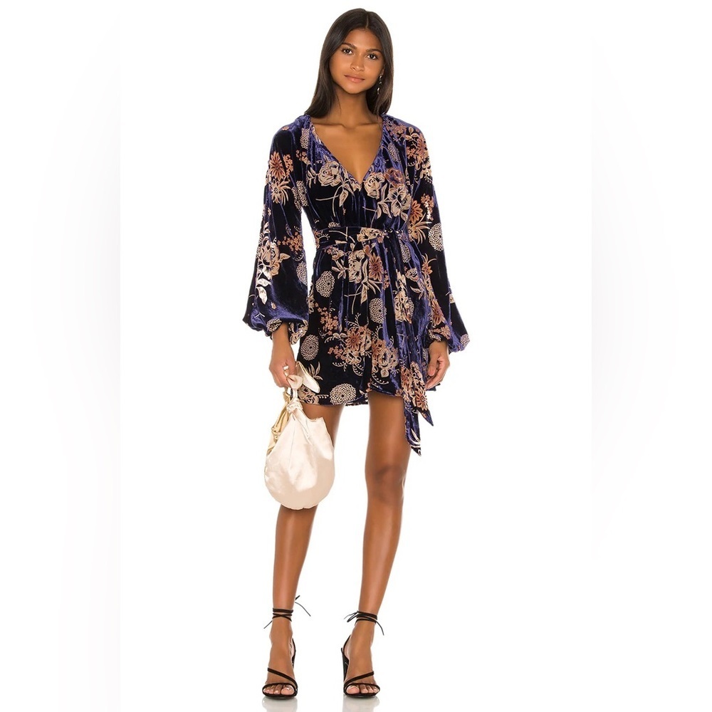 NWT House of Harlow x Revolve Irvin Navy Blue Floral Mini Dress Sz Small